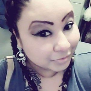 Meet your Posher, Iris